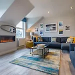 Howe Keld 6 Second Floor شقة