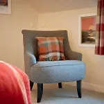 Howe Keld 6 Second Floor *